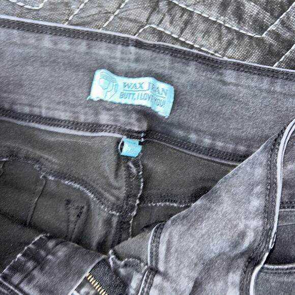 Wax Jean Butt, I Love You Black Denim Short Size: S 7/28 - Picture 2 of 10
